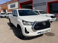 Usado Toyota HiLux Plus 150 CV (110 kW) 2023 Blanco Pickup/Camioneta