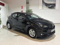 Usado Toyota Yaris Hybrid Business Edition 116 CV (85 kW) 2021 Negro Berlina