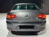 Usado VW Passat Sportline 180 CV (132 kW) 2016 Gris / plata Berlina
