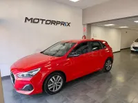 Usado Hyundai i30 GO! 120 CV (88 kW) 2018 Rojo Berlina