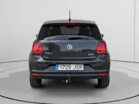 Usado VW Polo 75 CV (55 kW) 2016 Gris / plata Berlina
