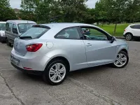 Usado Seat Ibiza 86 CV (63 kW) 2008 Gris Utilitario