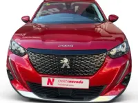 Usado Peugeot 2008 Allure 131 CV (96 kW) 2020 Rojo SUV