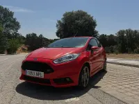 Usado Ford Fiesta ST 182 CV (133 kW) 2013 Rojo Berlina