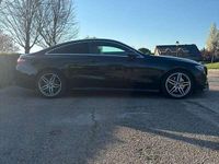 Usado Mercedes E220 193 CV (141 kW) 2019 Negro Coupe