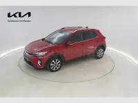 Usado Kia Stonic 100 CV (73 kW) 2024 Rojo SUV