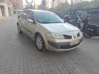 Usado Renault Mégane Authentique 105 CV (77 kW) 2006 Beige Berlina