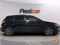 Usado Hyundai i30 110 CV (80 kW) 2024 Negro Utilitario