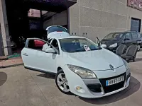 Usado Renault Mégane Dynamique 110 CV (80 kW) 2010 Blanco Berlina