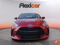 Usado Toyota Yaris Hybrid Active 116 CV (85 kW) 2023 Rojo Berlina