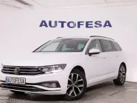 Usado VW Passat Executive 122 CV (89 kW) 2023 Blanco Familiar