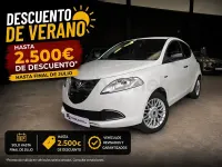 Usado Lancia Ypsilon Gold 69 CV (50 kW) 2014 Blanco Utilitario