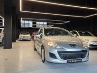 Usado Peugeot 207 70 CV (51 kW) 2010 Gris / plata Berlina