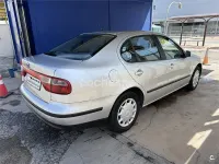 Usado Seat Toledo Stella 105 CV (77 kW) 2003 Gris / plata Berlina