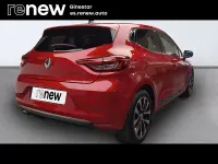 Usado Renault Clio V Techno 100 CV (73 kW) 2023 Rojo Berlina
