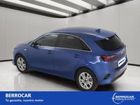 Usado Kia Ceed 120 CV (88 kW) 2024 Azul Utilitario