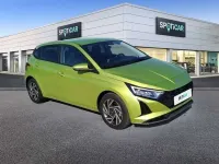 Usado Hyundai i20 101 CV (74 kW) 2025 Amarillo Utilitario