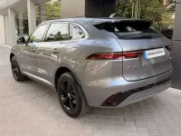 Usado Jaguar F-Pace R-Dynamic 404 CV (297 kW) 2022 Gris SUV