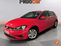 Usado VW Golf VII Advance 115 CV (84 kW) 2019 Rojo Familiar