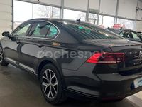Usado VW Passat Business 120 CV (88 kW) 2020 Gris / plata Berlina