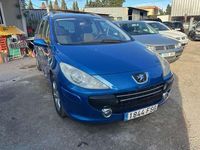 Usado Peugeot 307 110 CV (80 kW) 2007 Azul Familiar