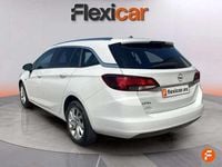 Usado Opel Astra Elegance 122 CV (89 kW) 2019 Blanco Berlina