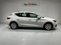 Usado Seat Leon Style 150 CV (110 kW) 2024 Blanco