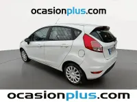 Usado Ford Fiesta Trend 95 CV (69 kW) 2016 Blanco Utilitario