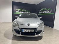 Usado Renault Mégane Dynamique 111 CV (81 kW) 2009 Gris / plata Berlina