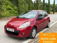 Usado Renault Clio II Authentique 75 CV (55 kW) 2011 Granate Berlina
