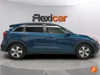 Käytetty Kia Niro 141 HP (103 kW) 2017 Sininen Katumaasturi