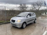 Usado Kia Picanto LX 65 CV (47 kW) 2006 Gris / plata Utilitario