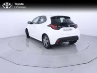 Usado Toyota Yaris Active 116 CV (85 kW) 2025 Blanco Utilitario