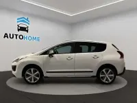Usado Peugeot 3008 Allure 120 CV (88 kW) 2015 Blanco Familiar