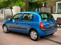 Usado Renault Clio Expression 60 CV (44 kW) 2001 Azul Berlina