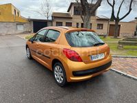 Usado Peugeot 207 70 CV (51 kW) 2007 Blanco Berlina