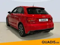 Usado Audi A1 Attraction 125 CV (91 kW) 2016 Rojo Utilitario