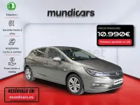 Usado Opel Astra Dynamic 125 CV (91 kW) 2018 Gris / plata Berlina