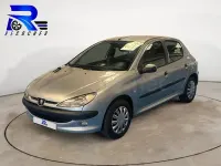 Usado Peugeot 206 110 CV (80 kW) 2001 Gris / plata Berlina