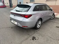Usado Seat Leon Style 115 CV (84 kW) 2023 Gris / plata Familiar