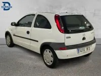 Usado Opel Corsa Comfort 75 CV (55 kW) 2001 Blanco Utilitario