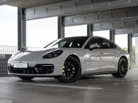 Usado Porsche Panamera 4 Platinum Edition 462 CV (339 kW) 2022 Gris Utilitario