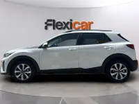 Usado Kia Stonic Plus 84 CV (61 kW) 2022 Blanco SUV