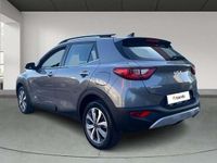 Usado Kia Stonic 84 HP (61 kW) 2023 Cinzento SUV