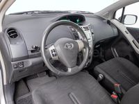 Używany Toyota Yaris Sol 87 KM (63 kW) 2007 Szary Hatchback