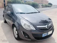 Usado Opel Corsa Selective 75 CV (55 kW) 2011 Gris / plata Utilitario