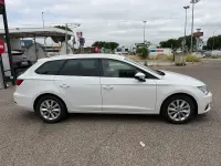 Usado Seat Leon Style 115 CV (84 kW) 2021 Blanco Familiar