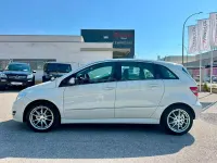 Usado Mercedes B200 140 CV (102 kW) 2010 Blanco Monovolumen