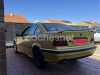 Usado BMW 318 115 CV (84 kW) 1991 Amarillo Berlina
