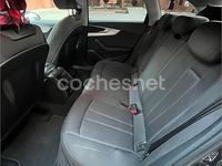 Usado Audi A4 Advanced Plus 136 CV (100 kW) 2019 Gris / plata Familiar